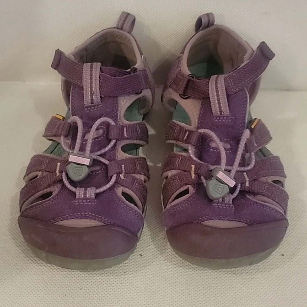 YOUTH‎ KEEN PURPLE SEACAMP II CNX MAJESTY SANDALS (sz 3)